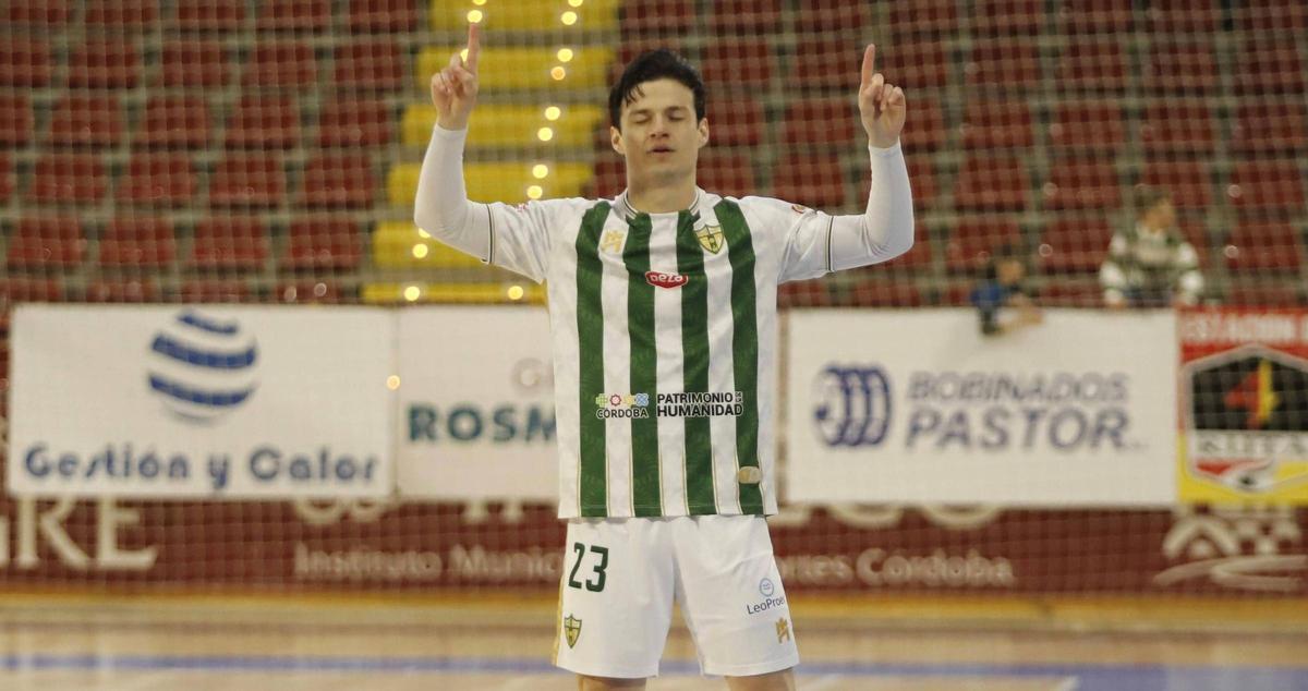 Murilo Duarte celebra un gol.