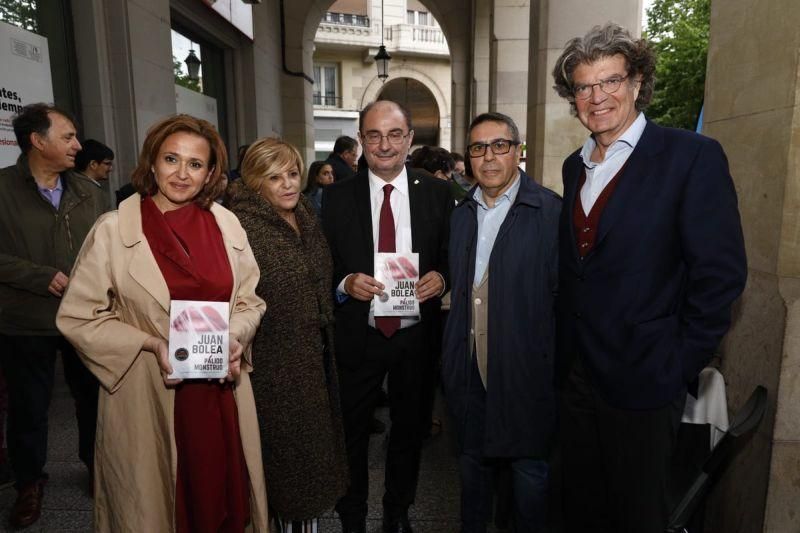 Estand de EL PERIÓDICO DE ARAGÓN en el Día del Libro