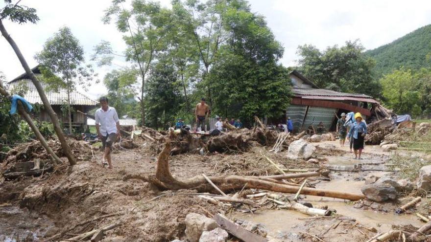 Cientos de desaparecidos en Laos al derrumbarse una presa