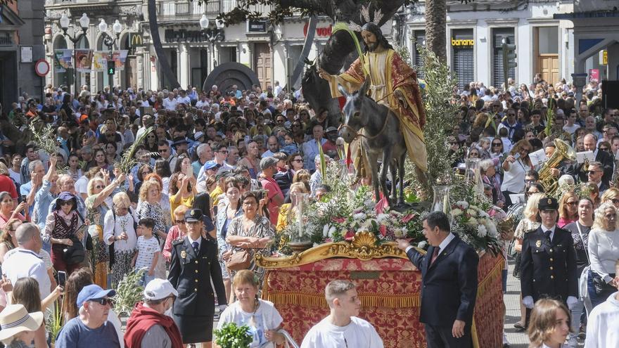 Vía Crucis Cofrade, aperitivo de la Semana Santa