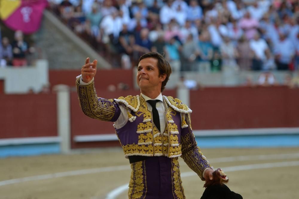 Gran tarde de toros en la de feria de Pontevedra