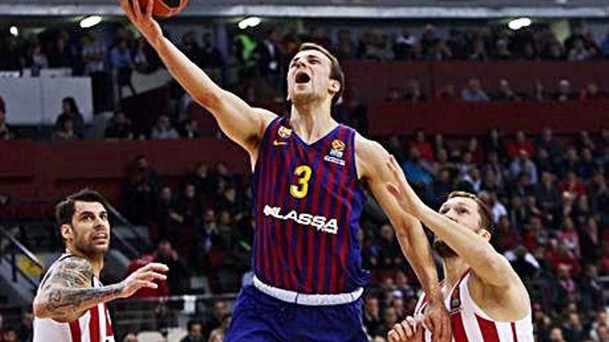 El Barça noqueja l&#039;Olympiacos al primer quart i li pren el cinquè lloc