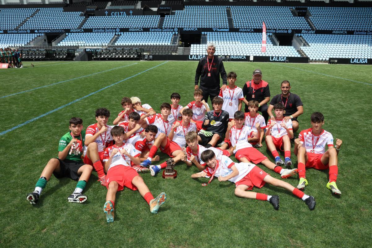 El estadio de Balaídos acogió las 18 finales de la última edición de la Vigo Cup, así como sus correspondientes entregas de premios.