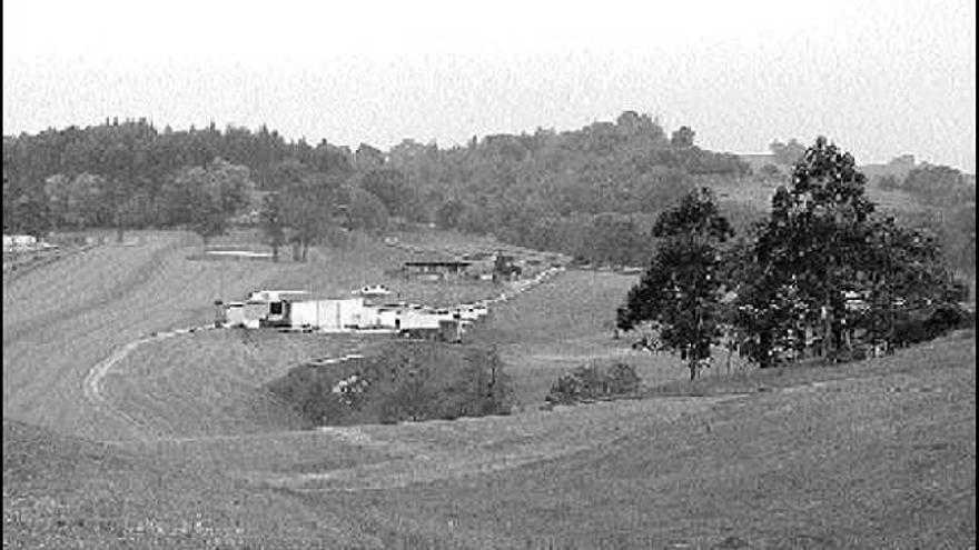 Vista de parte de los terrenos donde se prevé construir un campo de golf, en Ribadedeva.