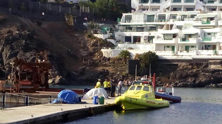 Hallan el cadáver de un bañista de 60 años en aguas de Lanzarote