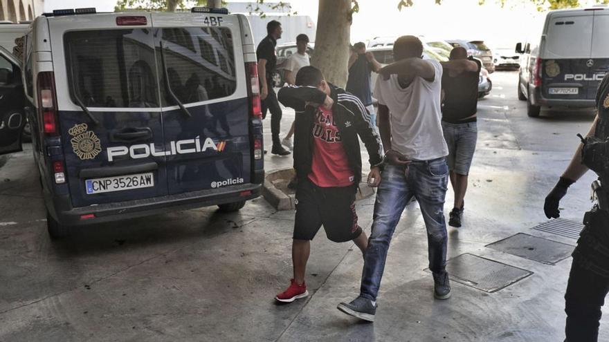 Tödlicher Fußtritt in Cala Major auf Mallorca: Tatverdächtiger stellt sich der Polizei