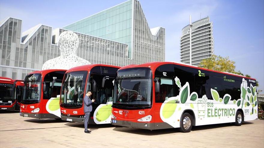 La incorporación de 22 autobuses reduce la edad de la flota a 7,7 años