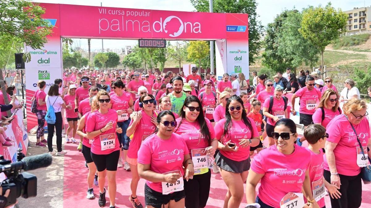 La carrera popular ha contado con 4.000 participantes.