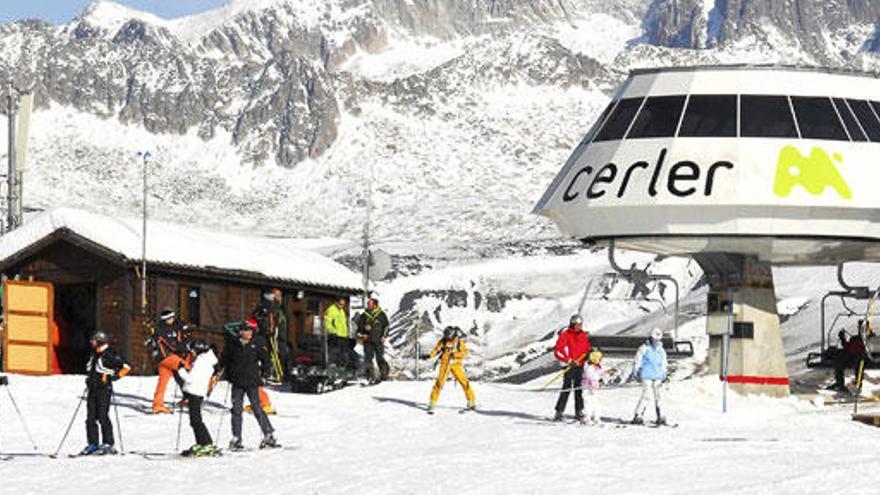 Cerler ya tiene abierta la pista 9K, el descenso más largo de España