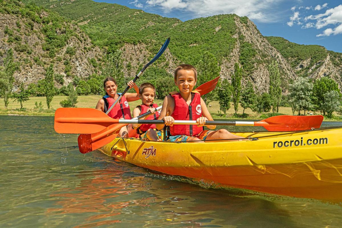 Caiac infantil al llac de la Torrassa