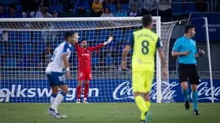 La fuerza de la necesidad del Amorebieta puede con un Tenerife desesperante