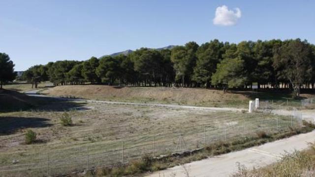 La ciudad podrá recuperar el Campamento Benítez después del verano.
