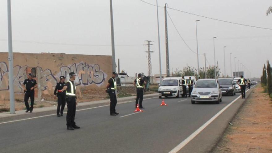 Campaña policial para evitar distracciones al volante