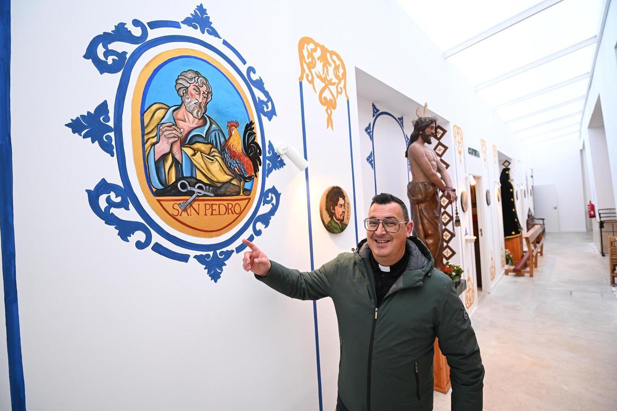 El sacerdote de Crevillent que pintó los frescos de la iglesia de La Marina en Elche