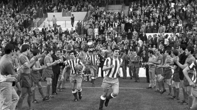 ¿Cuáles han sido los 'pasillos' con más morbo de la historia del fútbol?