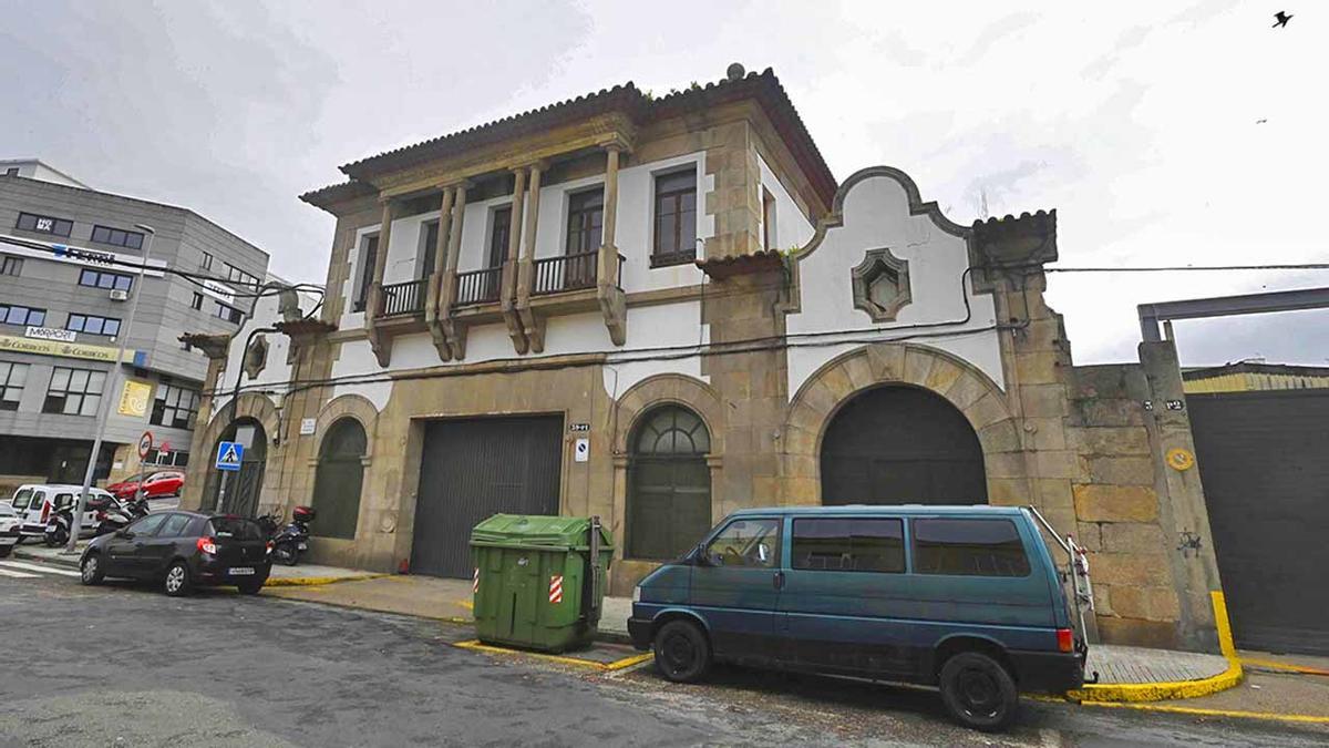 Edificio de Albo en Jacinto Benavente, catalogado en el nuevo Plan Xeral.