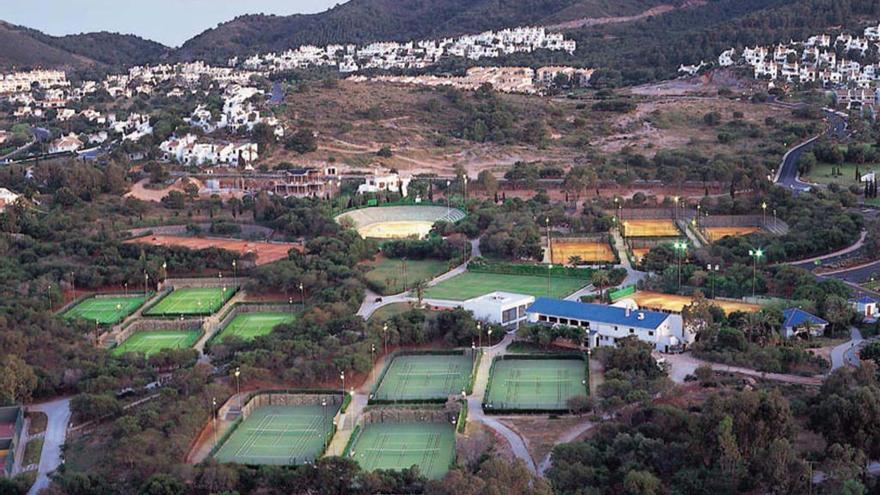 Vista aérea de las urbanizaciones de La Manga Club, que está a la espera de nuevas autorizaciones.