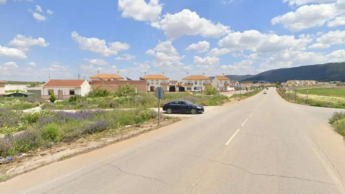 Muere un hombre y una mujer resulta herida en un tiroteo en M芍laga