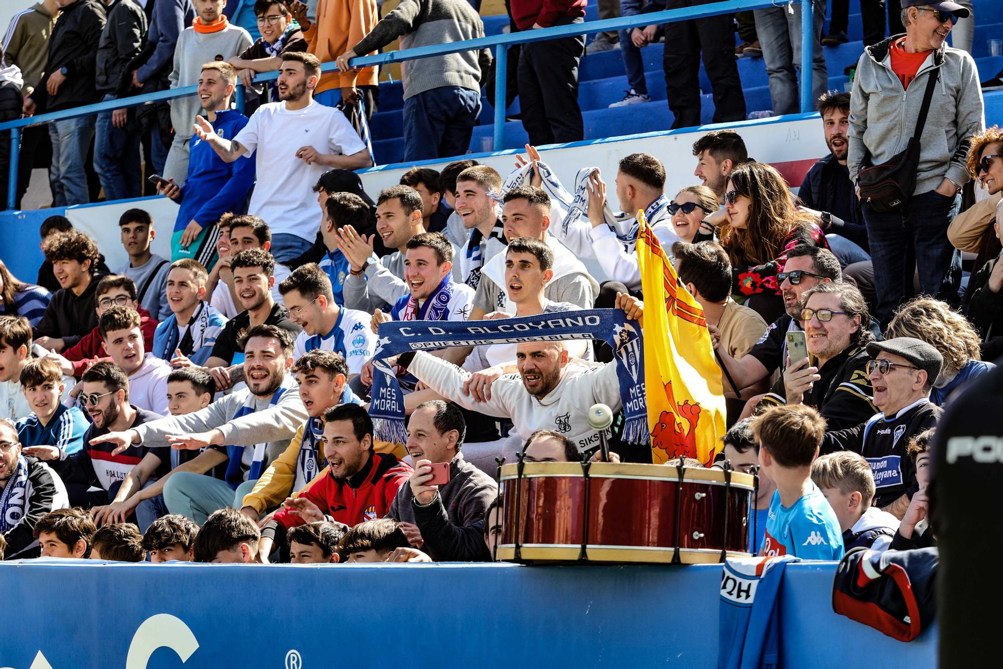 El Alcoyano se aleja del peligro (2-0)