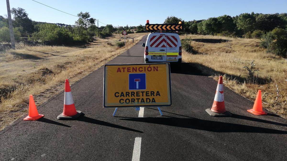 Una carretera cortada en la provincia de Zamora.