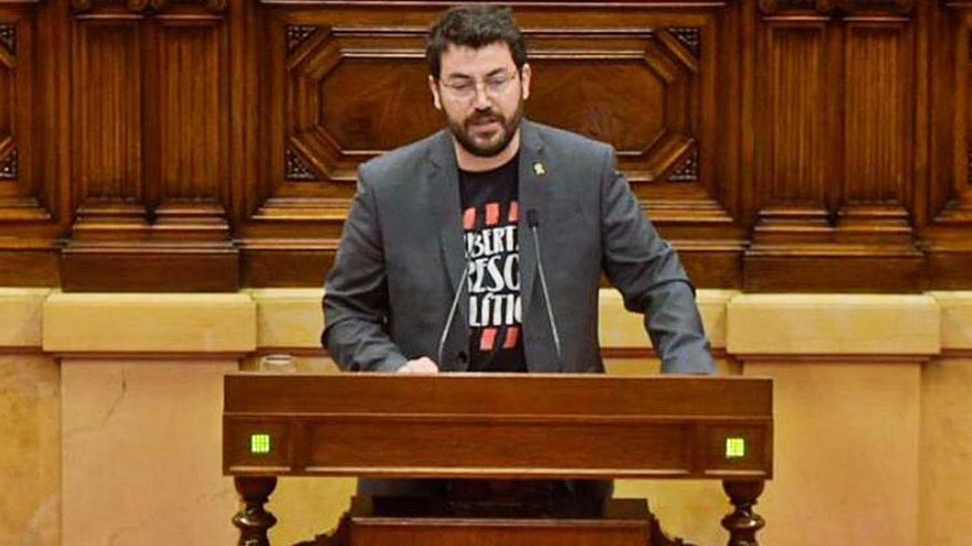 Francesc Viaplana en una intervenció a l&#039;hemicicle del Parlament