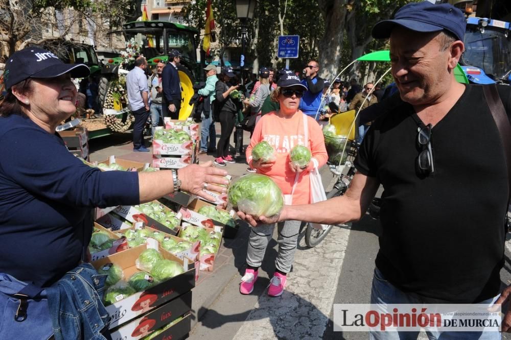 Los tractores se marchan de Murcia después de 29 horas