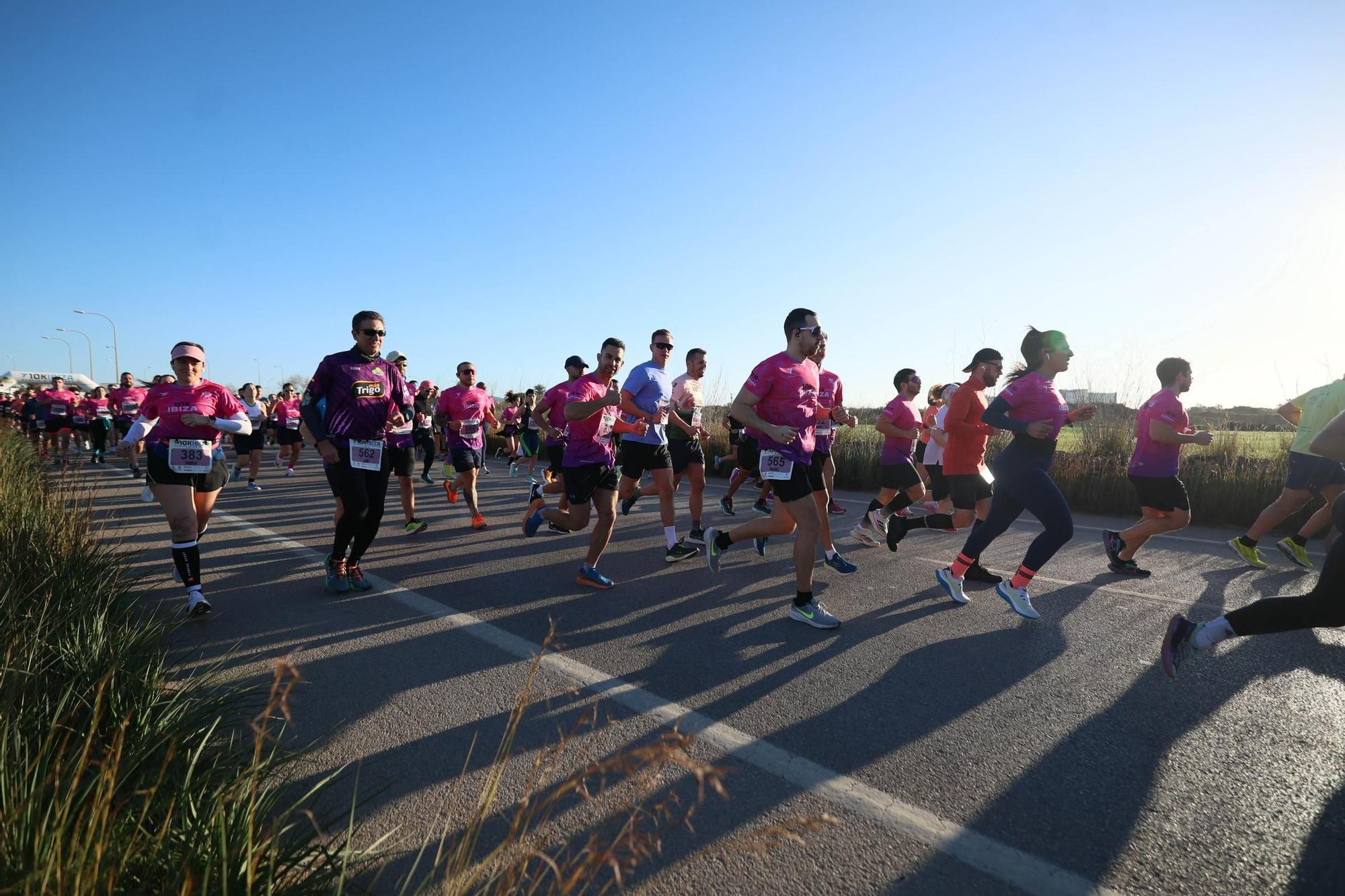 ¡Búscate en nuestra galería de fotos de la carrera 10K de Platja d'en Bossa!