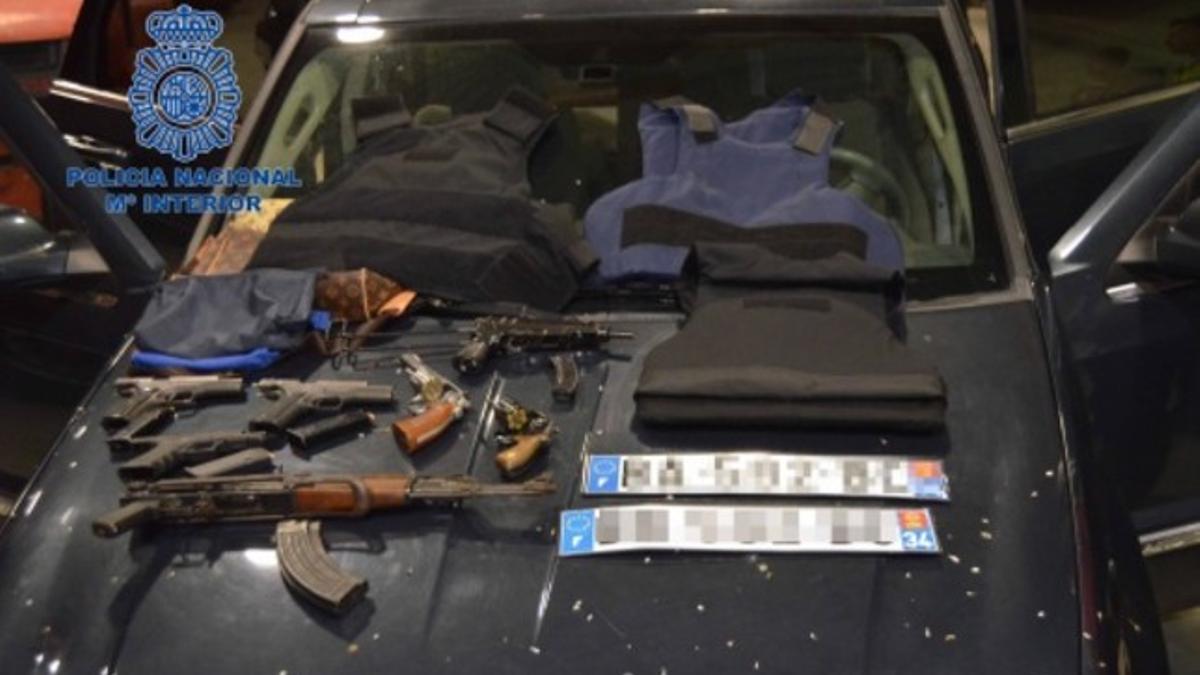 Armas incautadas a la banda vinculada a la mafia marsellesa que estaba asentada en la Costa Brava.