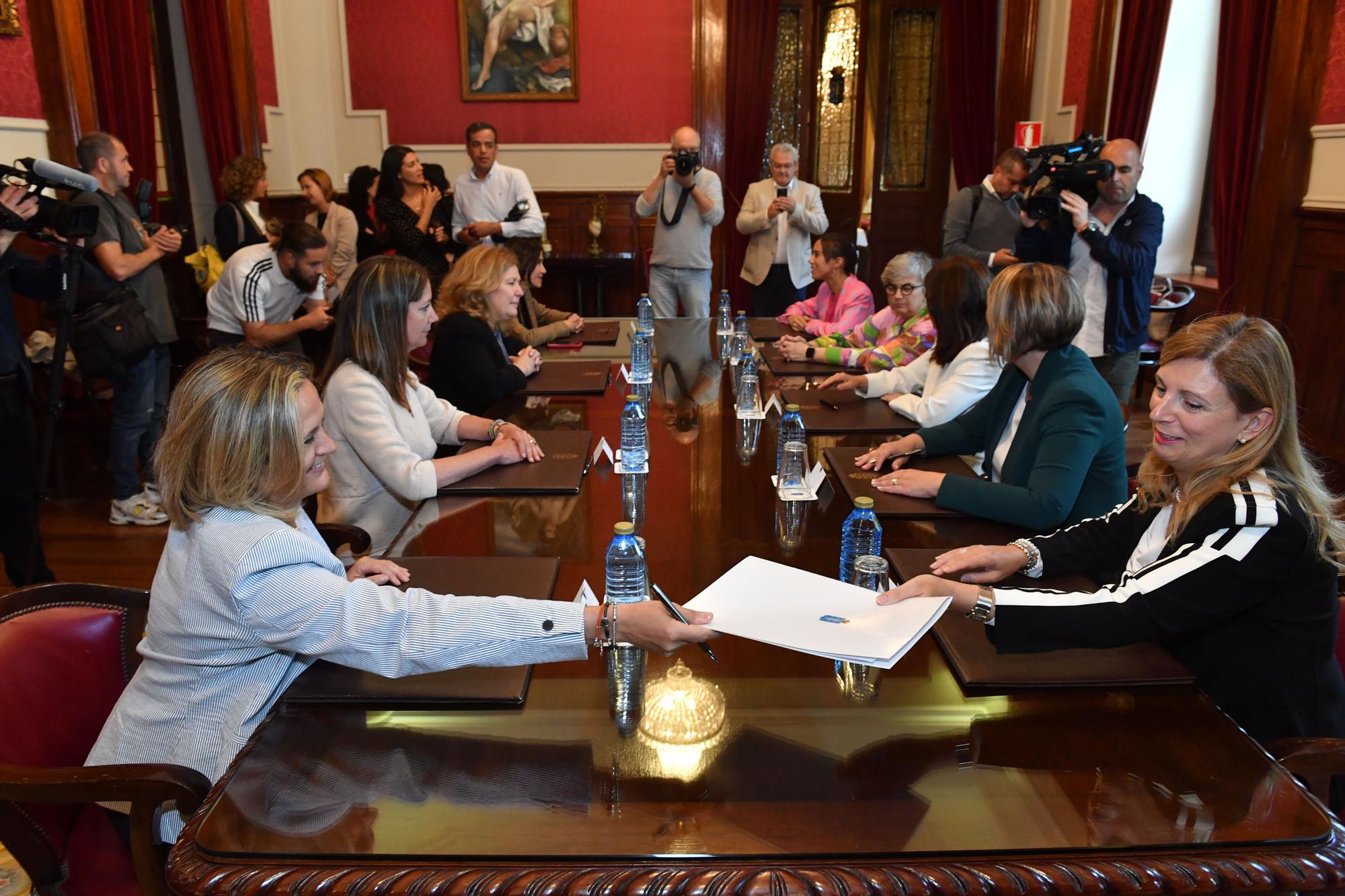 Políticas de España debaten en A Coruña sobre el papel de las mujeres en los gobiernos locales