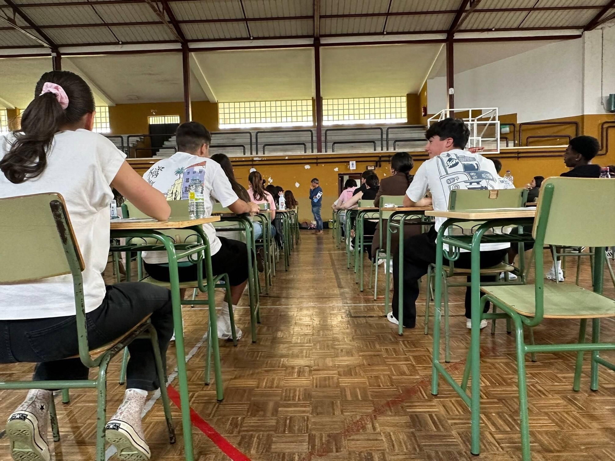 EN IMÁGENES: Así se vivió la primera jornada de la PAU en Asturias
