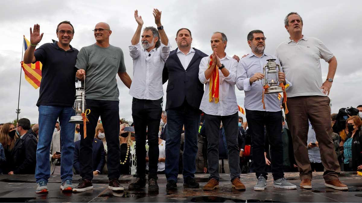 Los presos independentistas salen de la cárcel de Lledoners