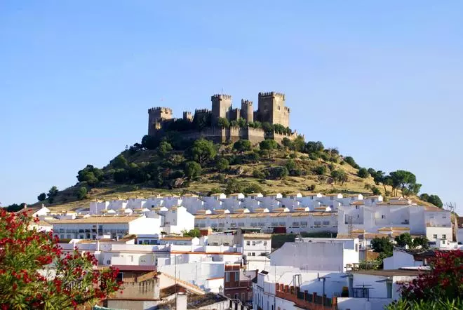 Este castillo de Córdoba de origen andalusí es uno de los más espectaculares de España