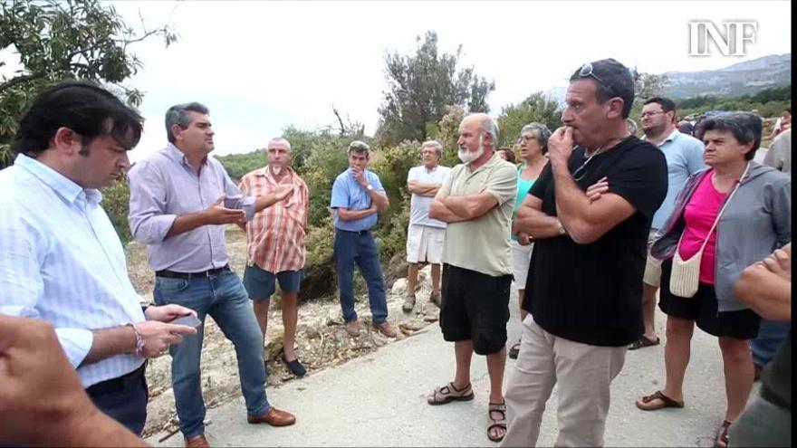 Logran parar las máquinas que iban a triturar otra parcela afectada por la Xylella