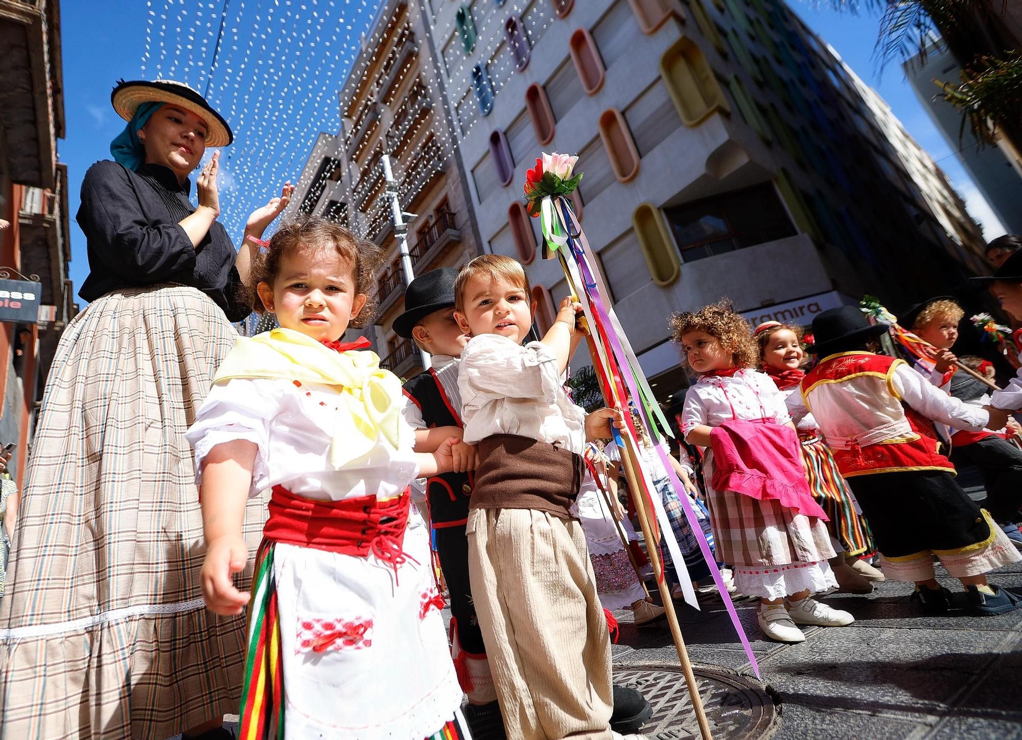 Segundo paseo romero escolar de Santa Cruz