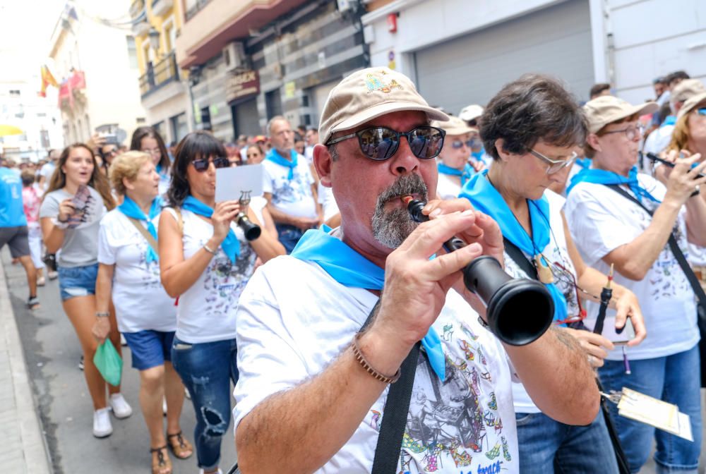 Multitudinaria participación en la tradicional carrera del Ayuntamiento a la plaza Castelar con motivo de la festividad de la Virgen de la Salud