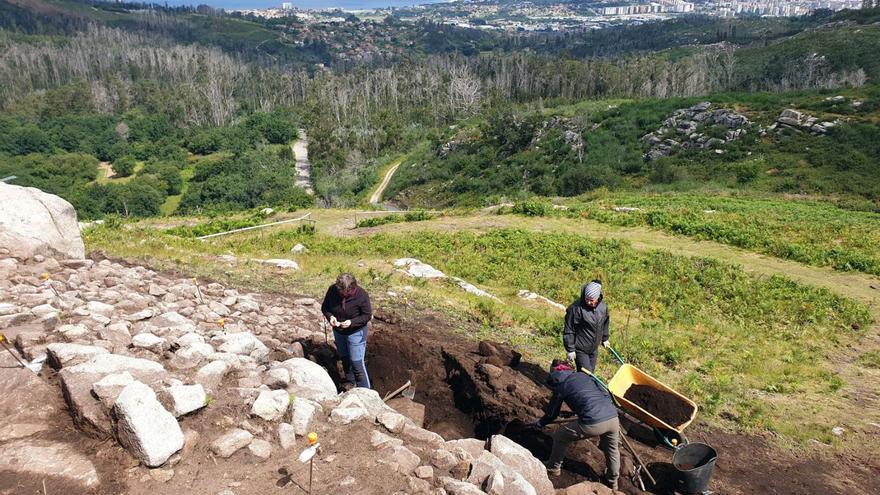 La mayor excavación del castro de Chandebrito dejará a la vista sus viviendas de 2.800 años