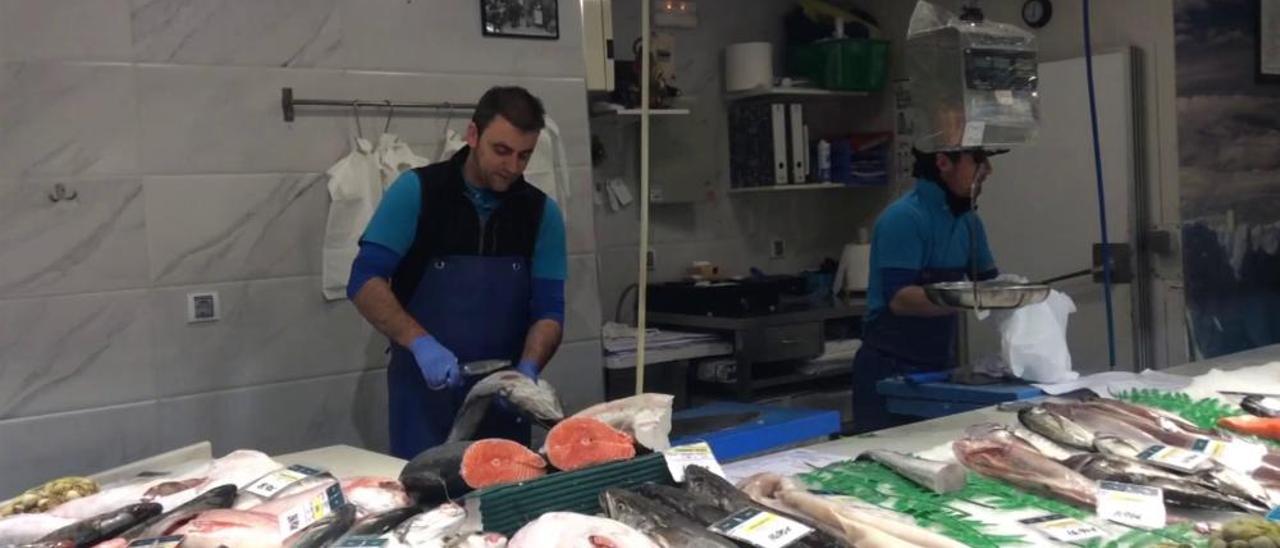 Las ventas de pescados para Navidad se escalonan en el tiempo