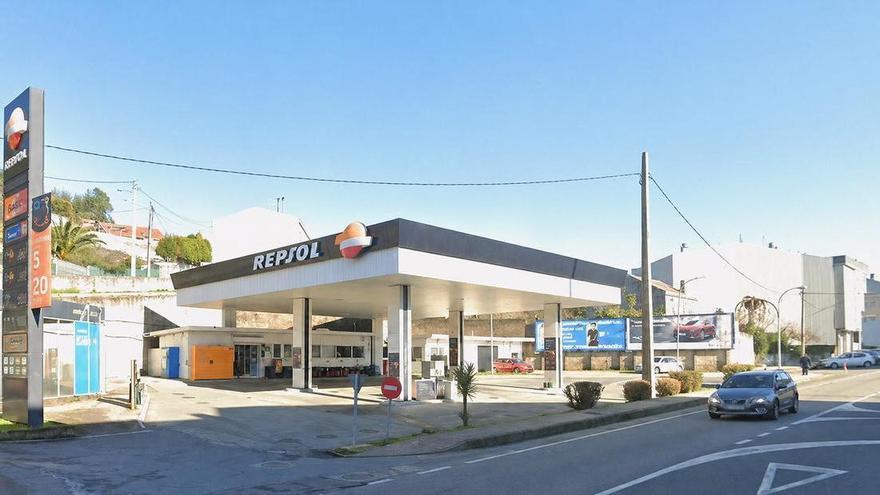 Repsol tramita la regularización ambiental de la gasolinera de Vilarrodís, en Arteixo, tras 60 años en activo