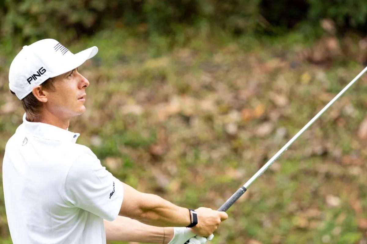 El mejicano Carlos Ortíz cogía el mando del torneo con vuelta de -10