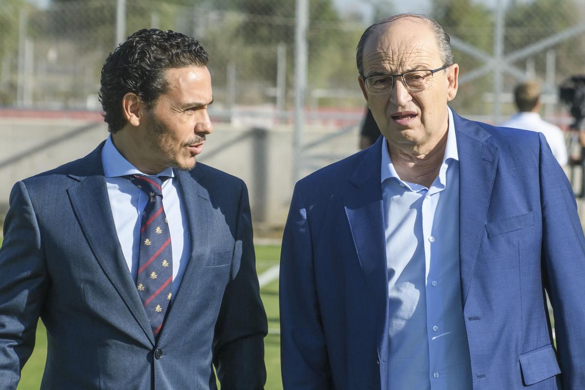 José Castro y José María del Nido Carrasco, presentes en el entrenamiento del Sevilla FC