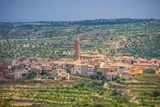 Valdealgorfa, el desconocido pueblo medieval de Teruel que atraviesa el meridiano de Greenwich