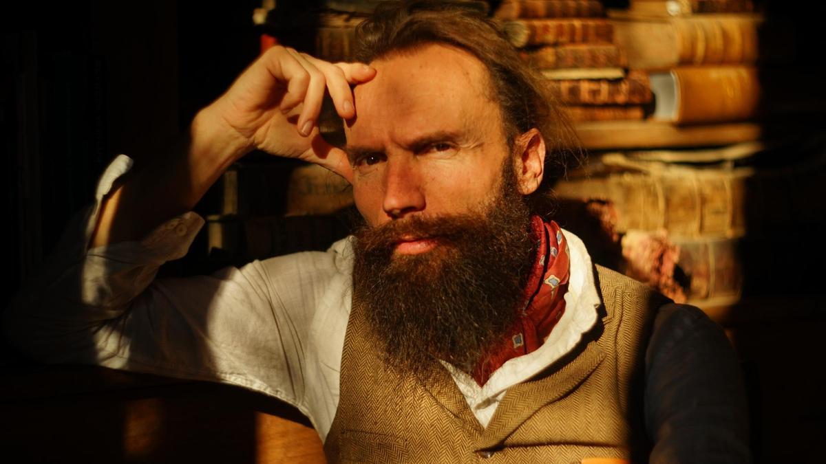 Ludovic Slimak, paleoantropólogo, uno de los mayores expertos en neandertales, es el autor de 'El Neandertal desnudo. Comprender a la criatura humana' (ed. Debate)