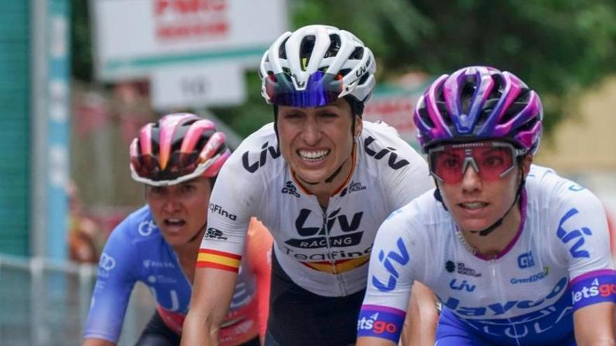 Mavi García cede dos posiciones en la general del Giro Donne