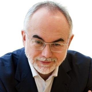 Arcadi Navarro