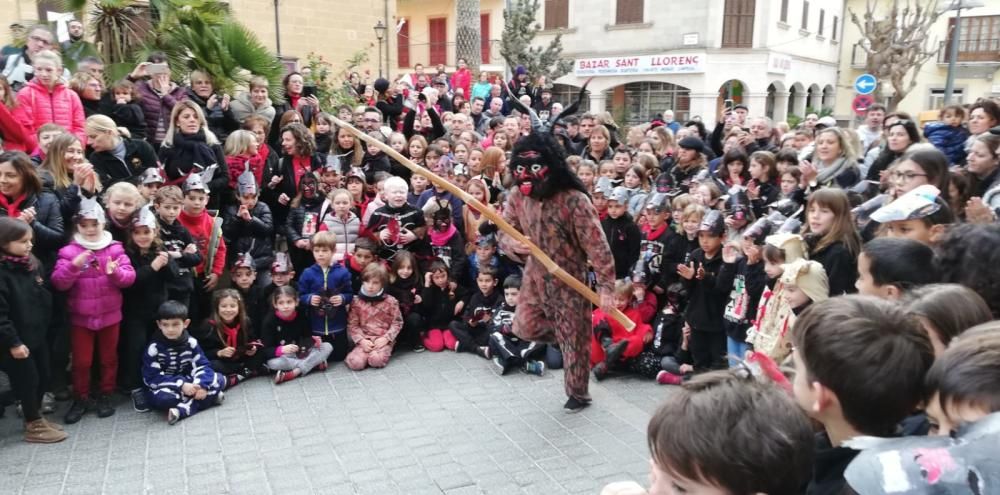 Sant Antoni 2019: Baile de los 'dimonis' de Sant Llorenç des Cardassar