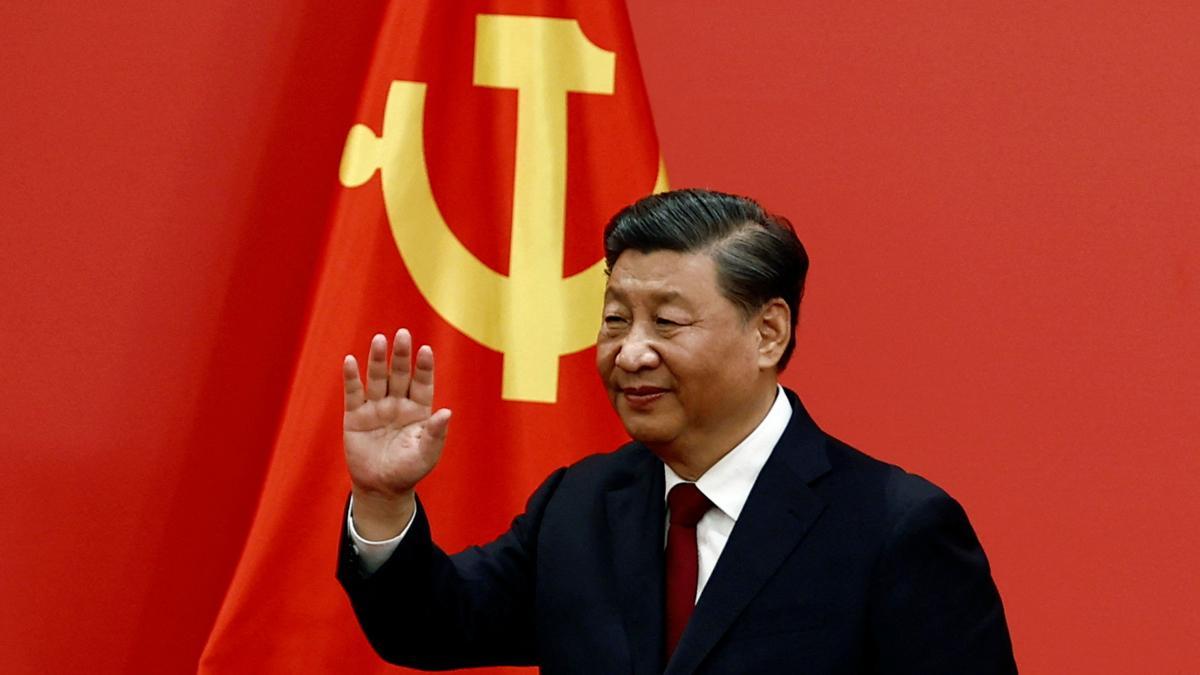 Xi Jinping presenta a la nueva cúpula china, en la que sus fieles copan todo el poder