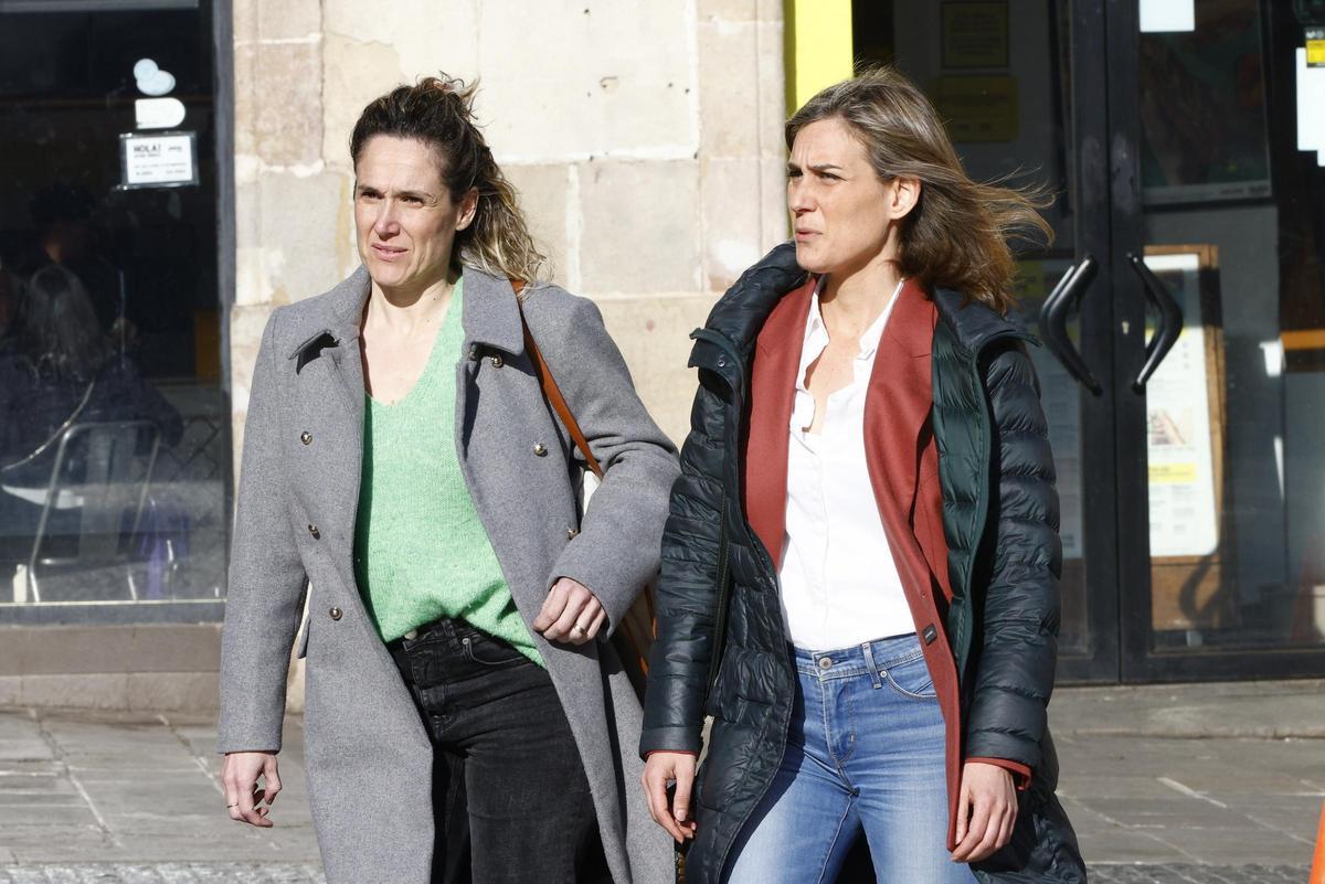 Albiach llegando a la reunión en el Palau de la Generalitat.