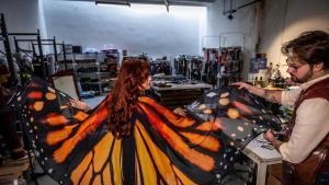 Barcelona 24/02/2026 OnBarcelona Barceloneando. El mundo de fantasía escondido en una nave de lHospitalet, es el taller de ciencia ficción de El costurero real. AUTOR: JORDI OTIX