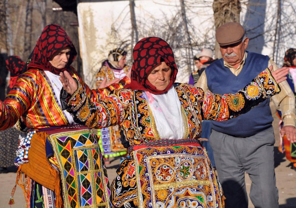 Turquía - Semah ritual de los alevi-bektasis.
