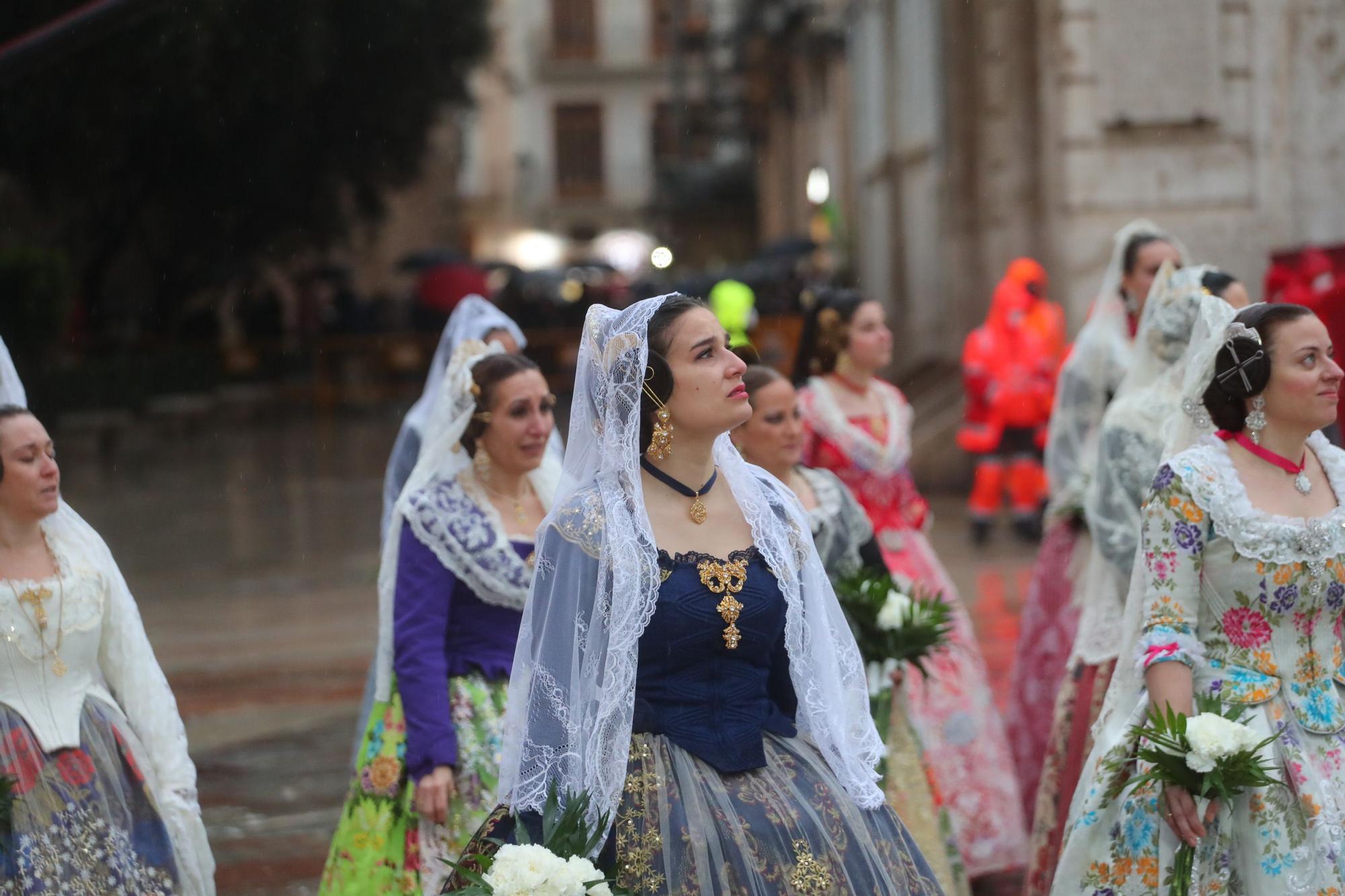 Búscate en el primer día de ofrenda por la calle de la Paz (entre las 18:00 a las 19:00 horas)